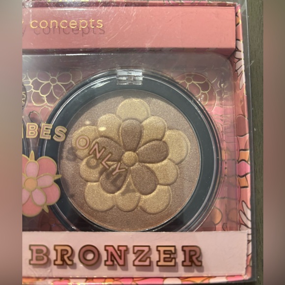 Beauty Concepts Good Vibes Only Blush & Bronzer Duo NIP - Picture 4 of 6